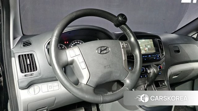 Hyundai The New Grand Starex 2018 Черный из Кореи, фото 2