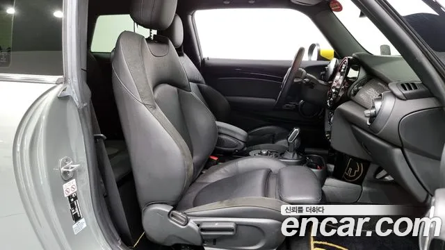 Mini Cooper Electric 2022 Серебристо-серый из Кореи, фото 2