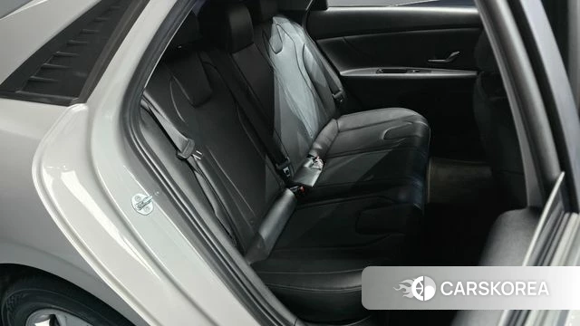 Hyundai Avante (CN7) 2021 Серебристо-серый из Кореи, фото 2