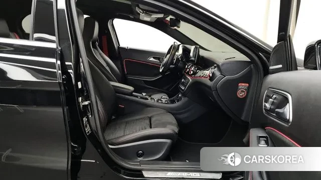 Mercedes-Benz GLA-Class X156 2018 Черный из Кореи, фото 2