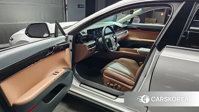 Hyundai Grandeur Hybrid (GN7) 2023 Белый из Кореи, фото 2