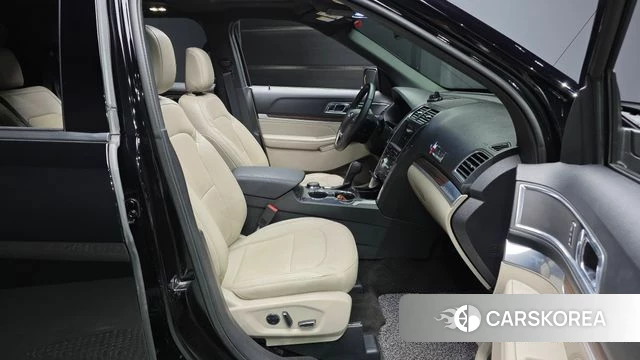 Ford Explorer 2018 Черный из Кореи, фото 2