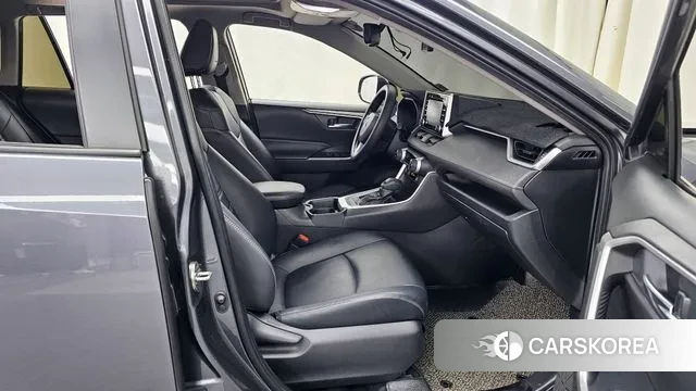 Toyota RAV4 5th Generation 2020 Серый из Кореи, фото 2