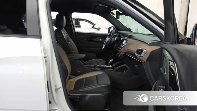 Chevrolet (GM Daewoo) Trailblazer 2021 Белый из Кореи, фото 2