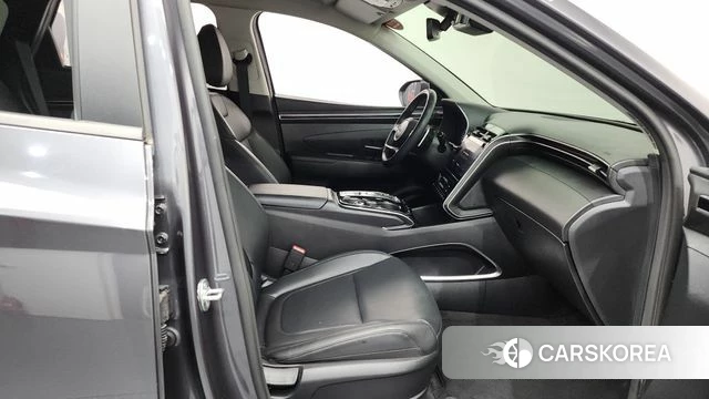 Hyundai Tucson (NX4) 2021 Серый из Кореи, фото 2