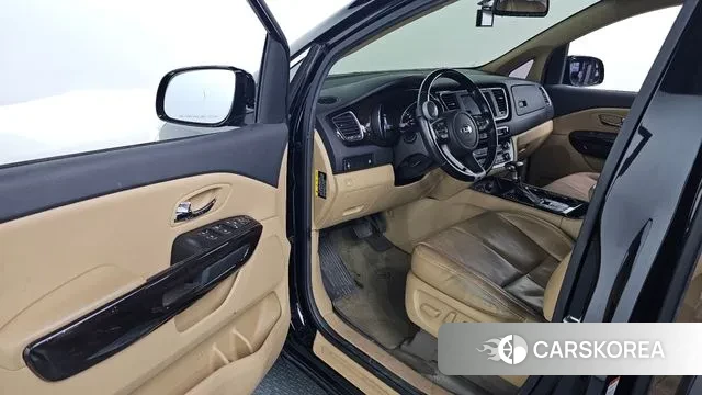 Kia The New Carnival 2018 Черный из Кореи, фото 2