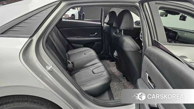 Hyundai Avante (CN7) 2020 Серебристо-серый из Кореи, фото 2