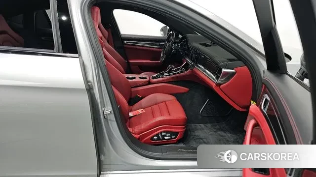 Porsche Panamera (971) 2020 Серебряный из Кореи, фото 2