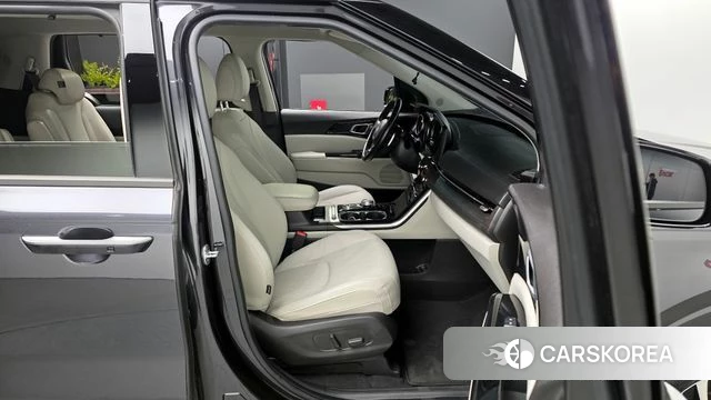 Kia Carnival 4th generation 2021 Серый из Кореи, фото 2