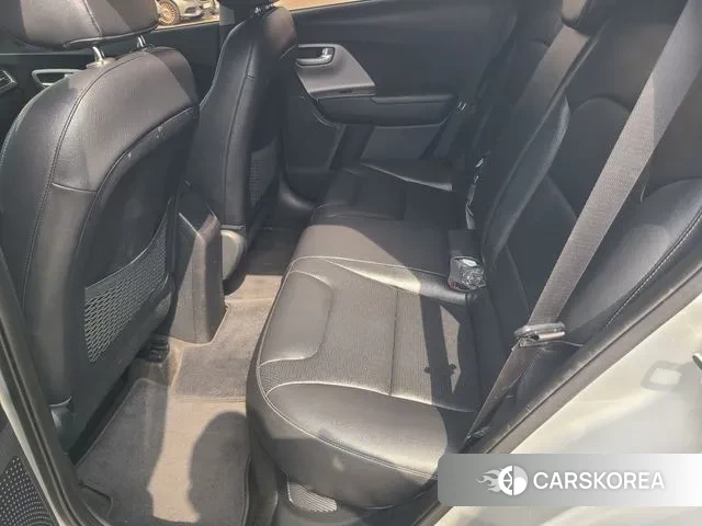 Kia Niro 2018 Серебряный из Кореи, фото 2