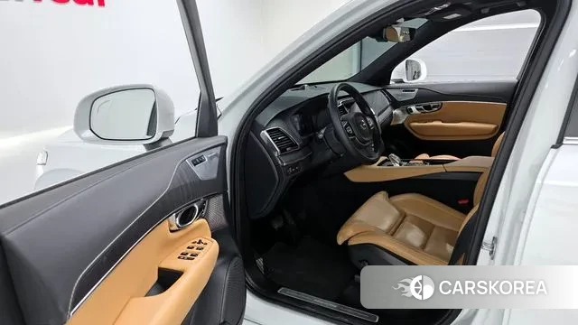 Volvo XC90 second Generation 2022 Белый из Кореи, фото 2