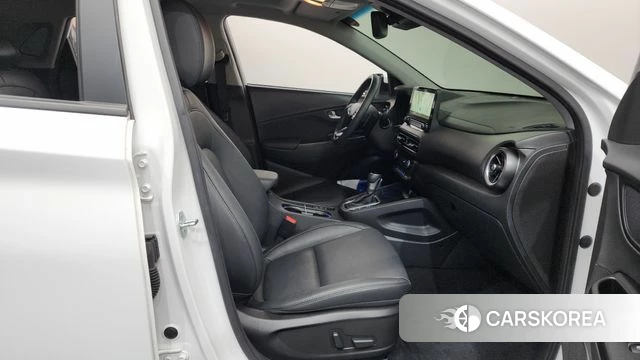 Hyundai The New Kona 2022 Белый из Кореи, фото 2