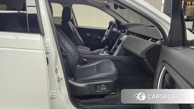 Land Rover Discovery Sports 2nd Generation 2022 Белый из Кореи, фото 2