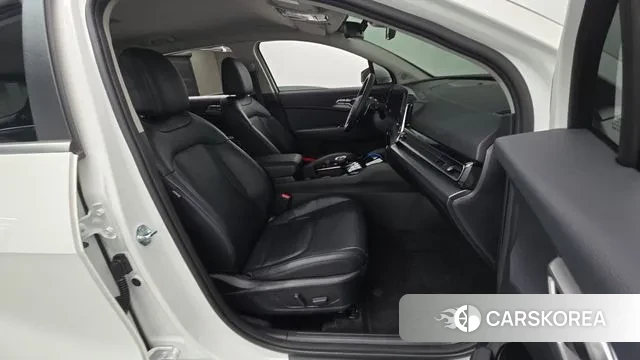 Kia Sportage 5th Generation 2023 Белый из Кореи, фото 2