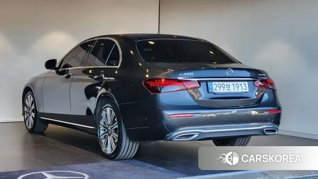 Mercedes-Benz E-Class W213 2021 Серый из Кореи, фото 2