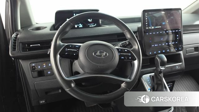 Hyundai Staria 2022 Черный из Кореи, фото 2