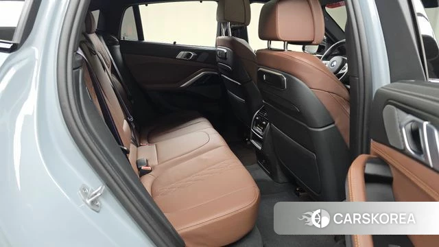 BMW X6 (G06) 2024 Цвет галактики из Кореи, фото 2