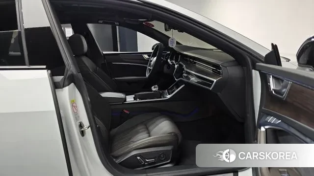 Audi A7 (4K) 2023 Белый из Кореи, фото 2