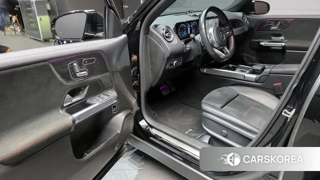 Mercedes-Benz GLB-Class X247 2020 Черный из Кореи, фото 2