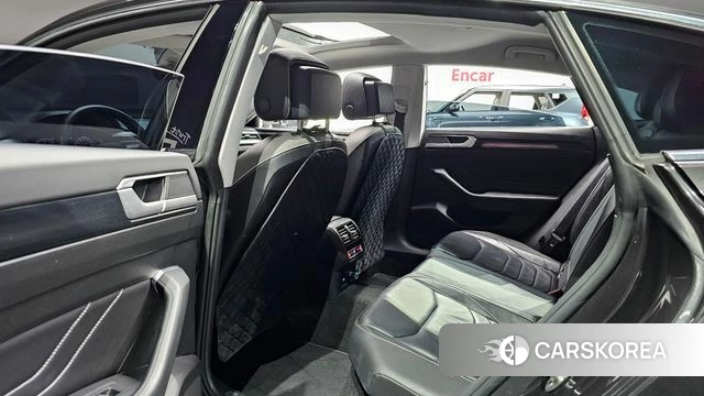 Volkswagen Arteon 2023 Серый из Кореи, фото 2