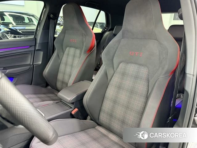 Volkswagen Golf GTI 2025 Черный из Китая, фото 2
