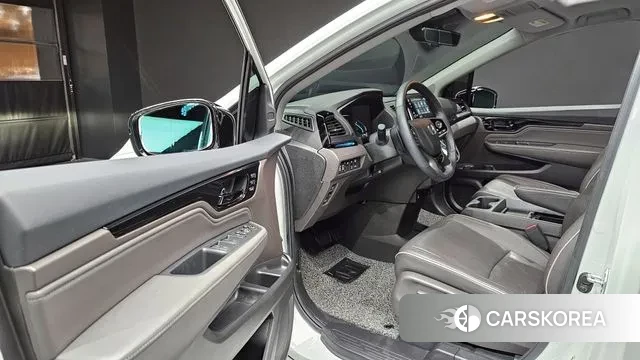 Honda Odyssey 2022 Белый из Кореи, фото 2