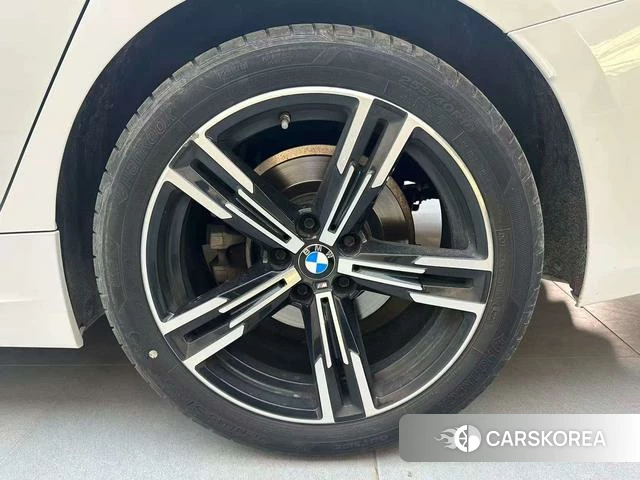BMW 3 series 2024 Белый из Китая, фото 2