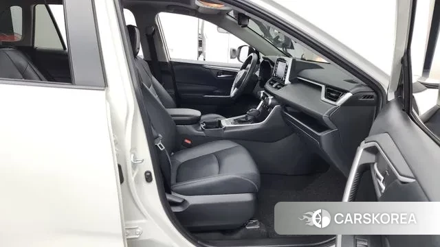 Toyota RAV4 5th Generation 2021 Белый из Кореи, фото 2