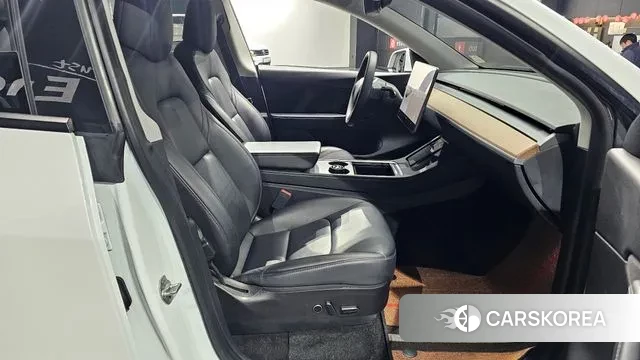 Tesla Model Y 2021 Белый из Кореи, фото 2