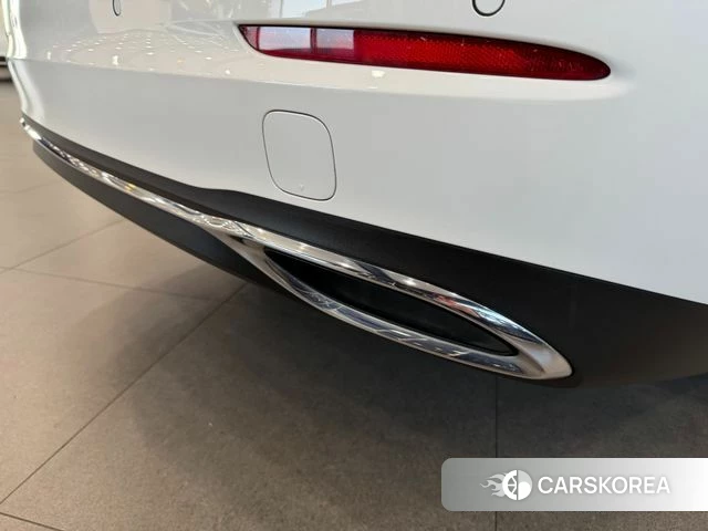 Mercedes-Benz C-Class W206 2024 Белый из Кореи, фото 2