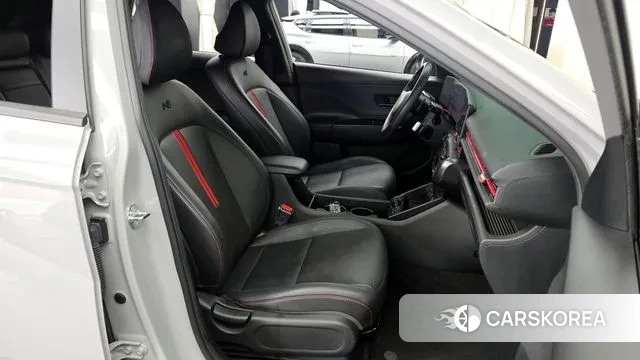 Hyundai Kona (SX2) 2024 Серебряный из Кореи, фото 2