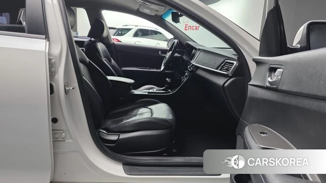 Kia The New K5 2nd generation 2019 Белый из Кореи, фото 2