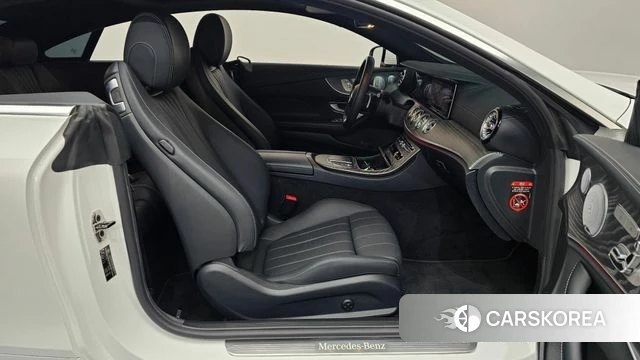 Mercedes-Benz E-Class W213 2021 Белый из Кореи, фото 2