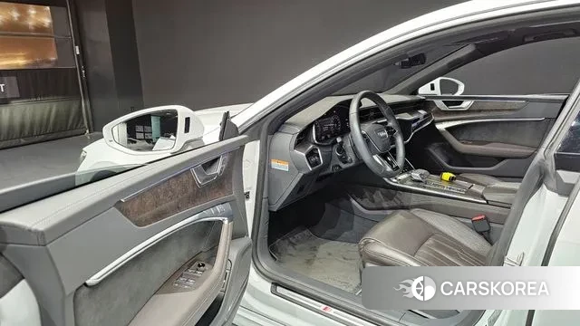 Audi A7 (4K) 2021 Белый из Кореи, фото 2
