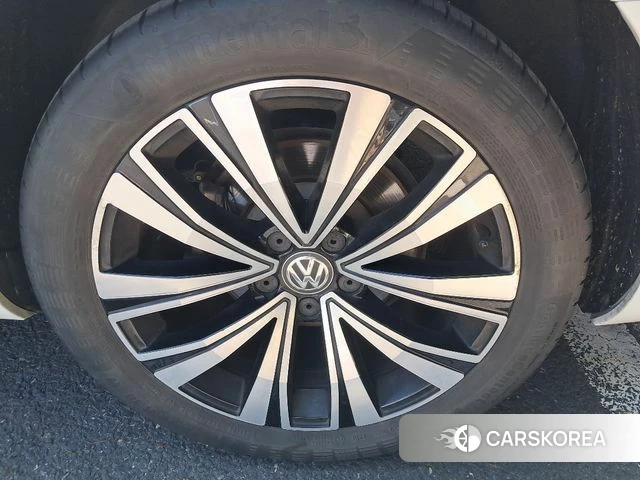 Volkswagen Arteon 2019 Белый из Кореи, фото 2