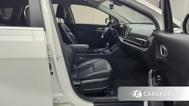 Kia Sportage 5th Generation 2022 Белый из Кореи, фото 2