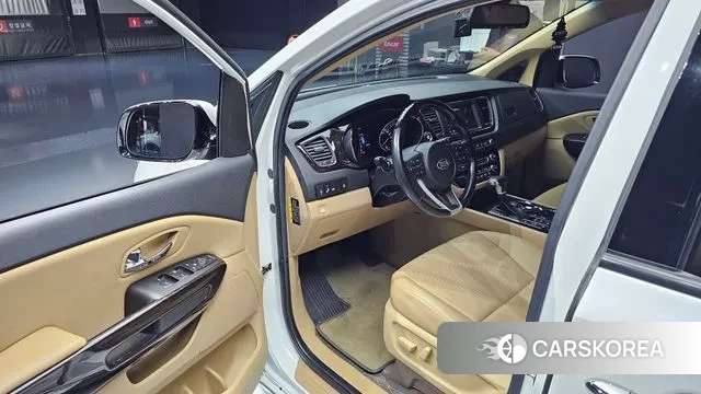 Kia The New Carnival 2019 Белый из Кореи, фото 2