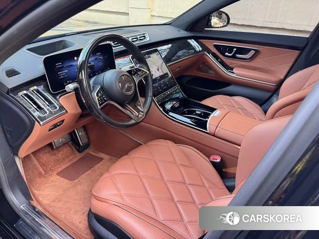 Mercedes-Benz Maybach S-class 2023 Черный из Китая, фото 2