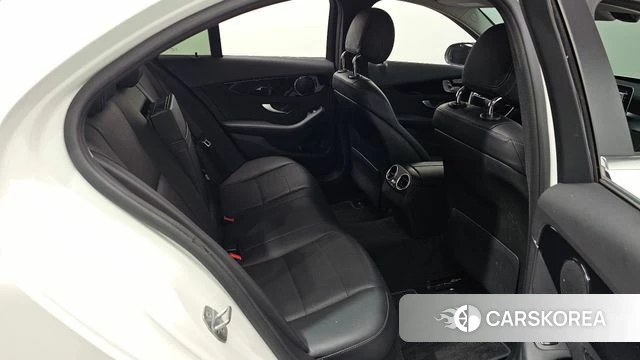 Mercedes-Benz C-Class W205 2019 Белый из Кореи, фото 2