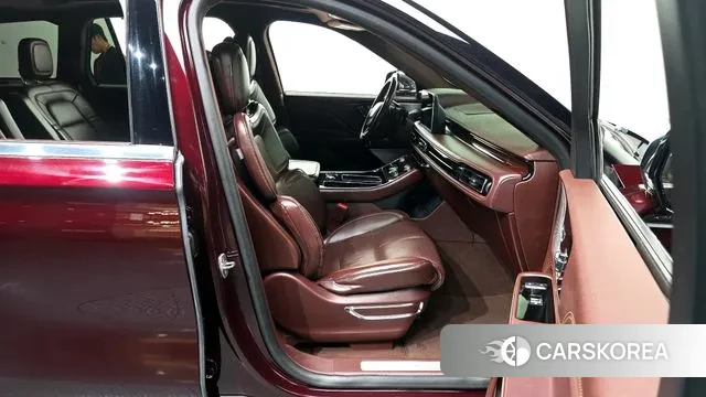 Lincoln Aviator 2nd generation 2020 Красный из Кореи, фото 2