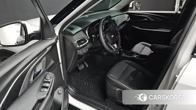 Chevrolet (GM Daewoo) Trailblazer 2021 Белый из Кореи, фото 2