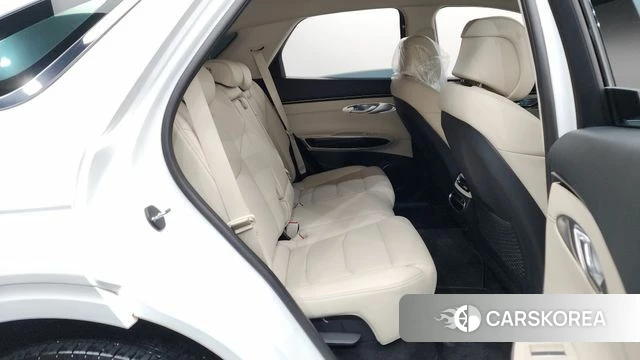 Genesis GV70 2023 Белый из Кореи, фото 2