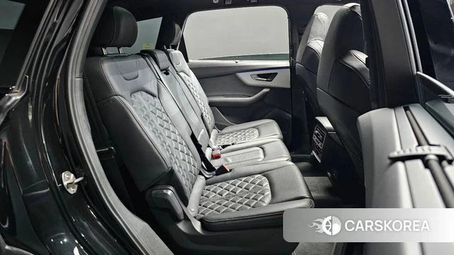 Audi Q7 (4M) 2023 Черный из Кореи, фото 2