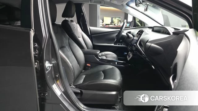 Toyota Prius 4th Generation 2018 Серый из Кореи, фото 2