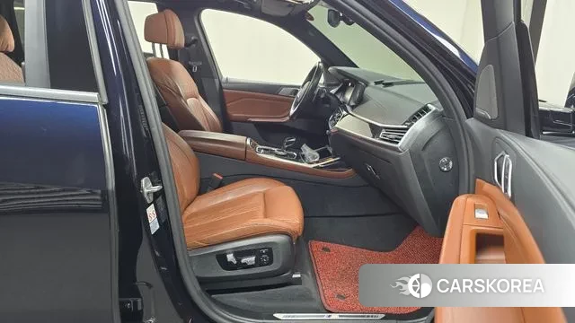 BMW X7 (G07) 2021 Черный из Кореи, фото 2