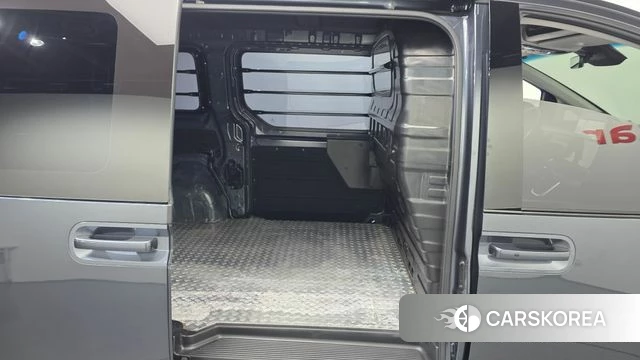 Hyundai Staria 2024 Серый из Кореи, фото 2