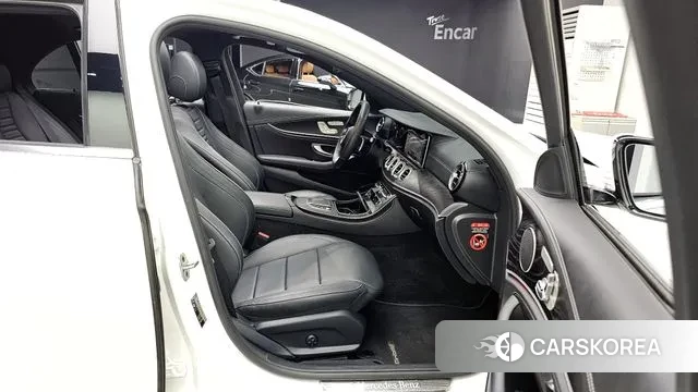 Mercedes-Benz E-Class W213 2020 Белый из Кореи, фото 2