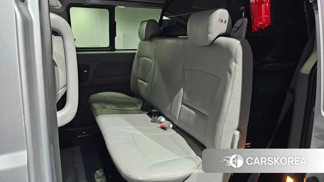 Hyundai The New Grand Starex 2021 Серебряный из Кореи, фото 2