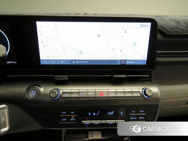 Hyundai Kona (SX2) 2024 Серебристо-серый из Кореи, фото 2