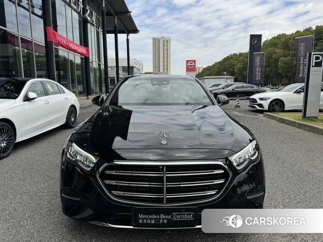 Mercedes-Benz E-class PHEV 2024 Черный из Китая, фото 2